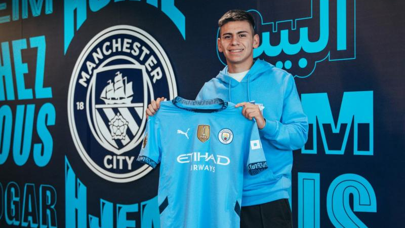 Días claves para el futuro del "Diablito" Echeverri, que sería cedido a la Lazio