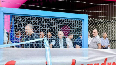 Zdero inauguró el microestadio del Club Social y Deportivo barrio UPCP