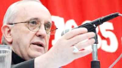 Monseñor Dus destacó la "cercanía y la visión inclusiva" que impuso Francisco