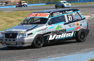 El Turismo Pista aceleró en Rosario con la
acción de los chaqueños Buchholz y Gajate
