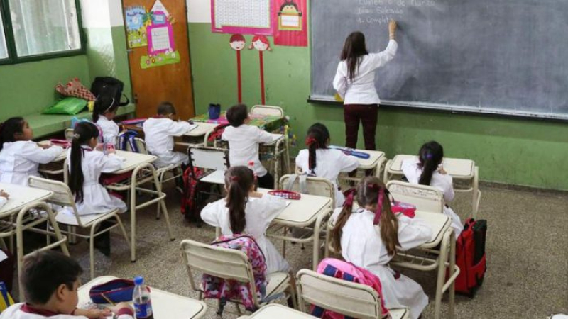 Nivel primario: periodo de tachas de interinatos y suplencias