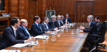 caputo y superm2.jpg