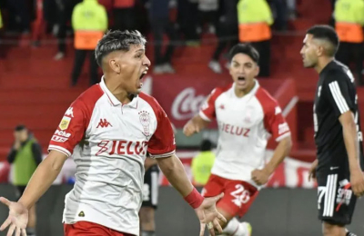 En un gran partido, Huracán venció a Riestra y está en cuartos de final del Apertura