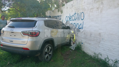 El cantante Edgardo "Lluvia" Barrios chocó contra el muro del club Central Norte