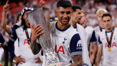 El Tottenham de "Cuti" Romero le ganó al Manchester United y gritó campeón