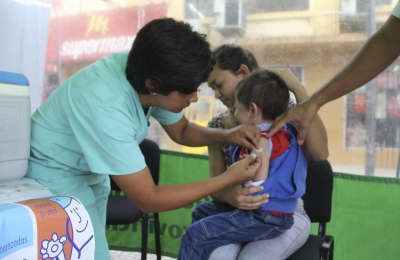 Lanzaron la campaña de vacunación "Juntos por una infancia protegida"