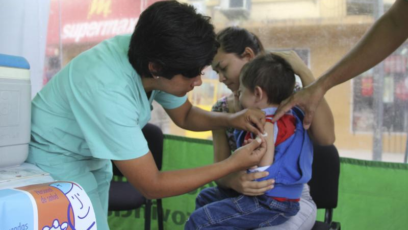 Lanzaron la campaña de vacunación "Juntos por una infancia protegida"