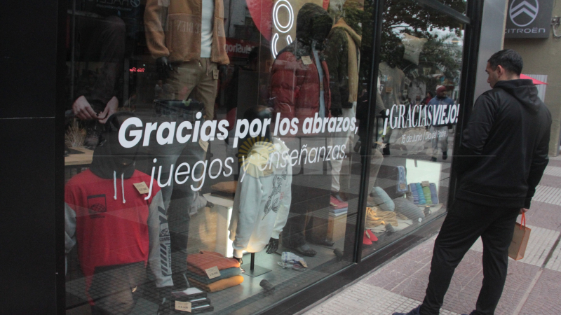Indumentaria, experiencias y vinos lideran las preferencias en obsequios