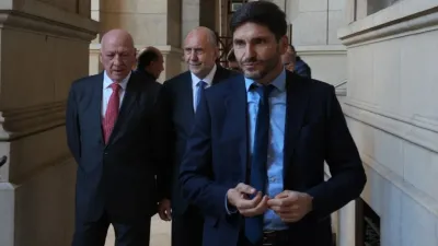 Pullaro y dos exgobernadores, juntos en la Corte para reclamarle millonaria deuda a la Nación