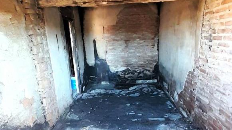Un incendio dejó casi sin nada a un joven y su abuela en Quitilipi