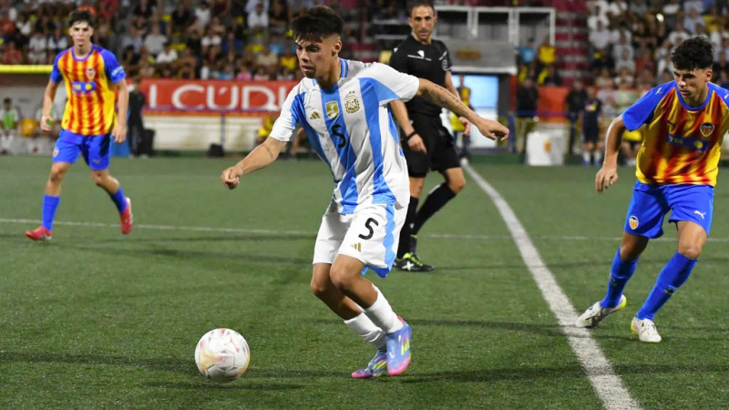Argentina le ganó a Valencia y se consagró campeón del Torneo L’Alcúdia