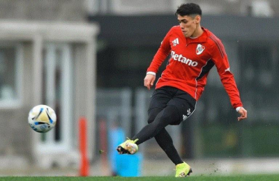 River defiende su condición de líder en la fortaleza de Lanús