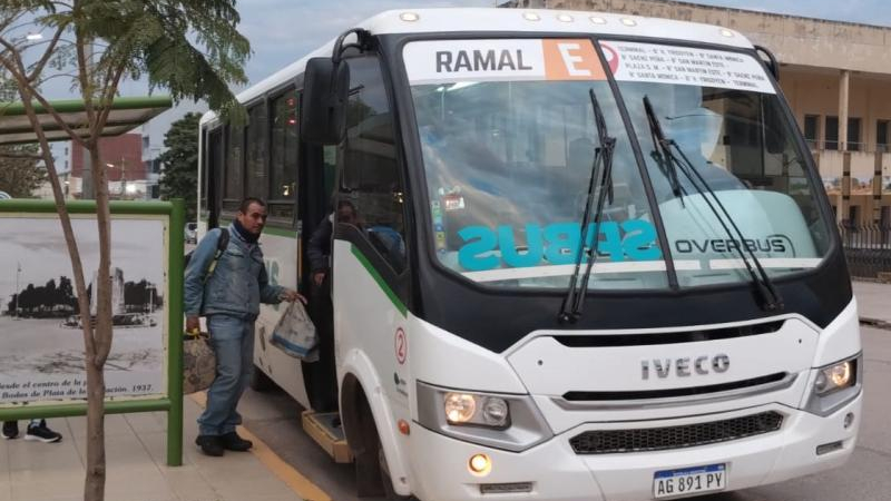 Hito nacional: Sáenz Peña cuenta con dos colectivos que funcionan con gas licuado