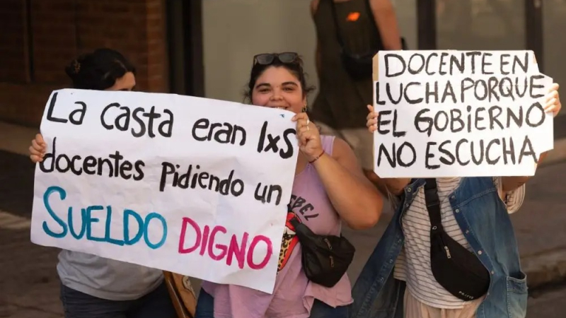 "La docencia es hoy una profesión de pobreza material y simbólica"
