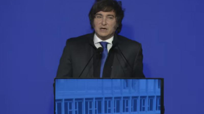 Milei aseguró que el pánico político hace subir el riesgo país
