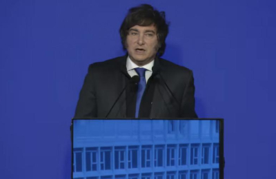 Milei aseguró que el pánico político hace subir el riesgo país