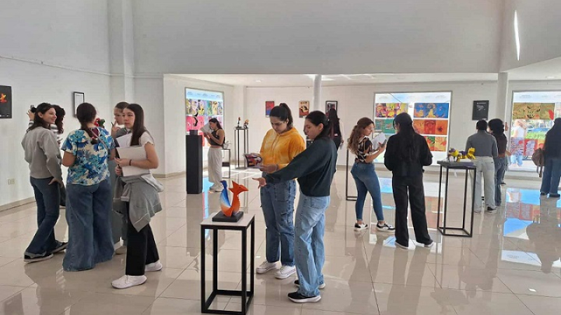Estudiantes de Diseño Gráfico exponen sus trabajos en el Museo de Esculturas de Resistencia