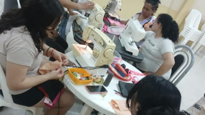 La red de "Mujeres unidas para edificar" recibió equipamiento