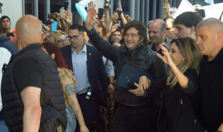 milei santa fe.jpg