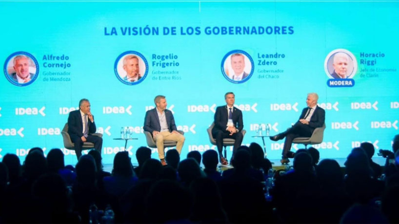 Zdero expuso en el coloquio Idea de Mar del Plata