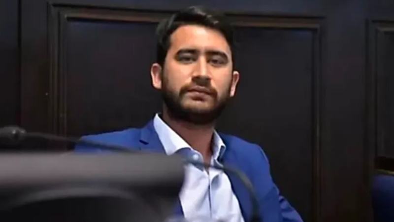 El candidato a conducir la Cancillería tiene 30 años