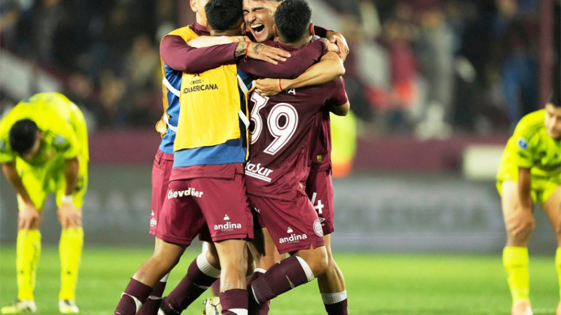 Lanús eliminó a la "U" y tiene una nueva cita con la gloria