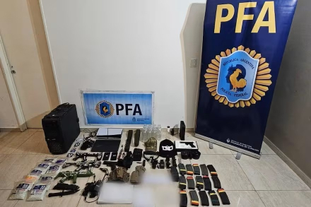secuestraron-replicas-de-armas-y-anotaciones-en-YUSXJABXLFDG5JIKVF3JCOTRV4.jpg