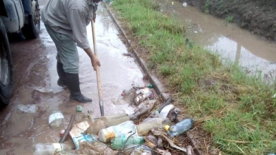 Para evitar taponamientos, se recomienda no sacar la basura