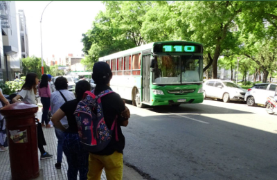 El pasaje de colectivos inició el camino para su aumento