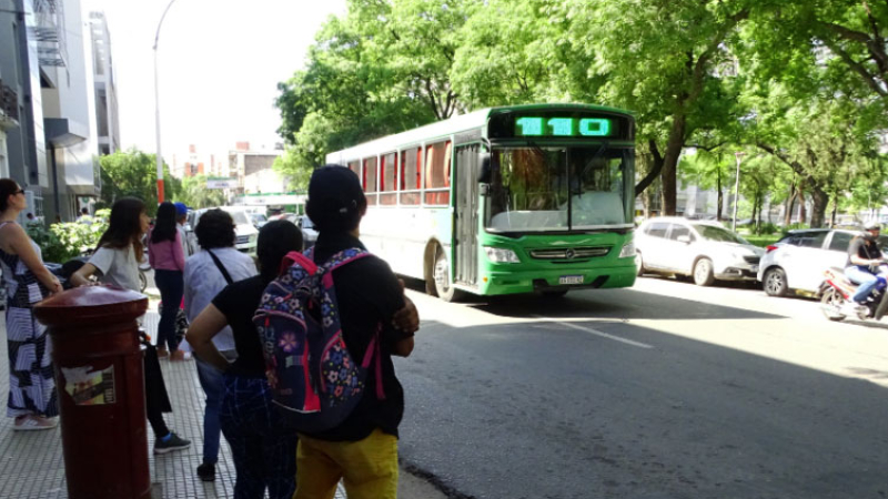 El pasaje de colectivos inició el camino para su aumento