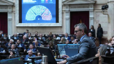 LLA igualó en Diputados al kirchnerismo y busca la primera minoría