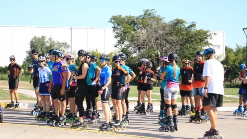 Polémica en Resistencia por la circulación en rollers en la vía pública