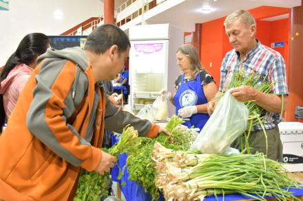 Chivitos del oeste en la feria paippera (3).jpg