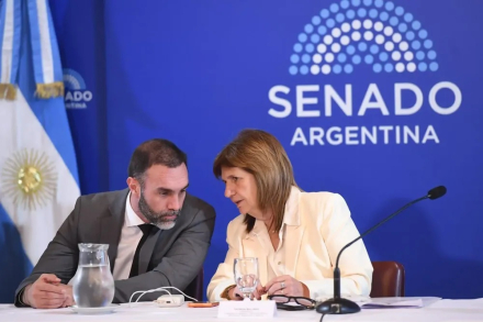 32. Contratapa.JPG