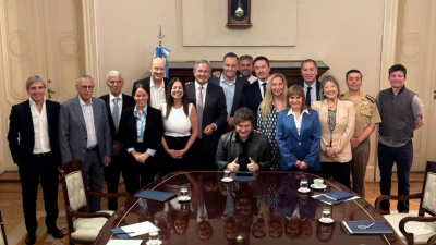 El gobierno busca blindar la reforma laboral y tratar el pacto de la UE