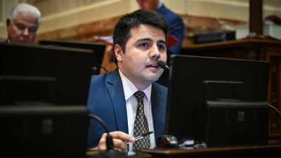 Juan Cruz Godoy fue echado por militantes de izquierda