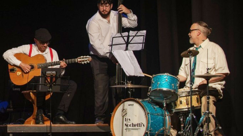 Primera presentación de la "Villa Federal Jazz Band"