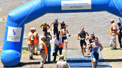 Con atletas de 11 países inició la Copa Panamericana y Campeonato Sudamericano de Triatlón