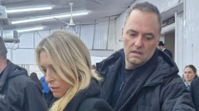 El Gobierno respaldó a Adorni tras la polémica por haber llevado a su esposa en el avión presidencial