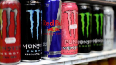 Bebidas energizantes: España las prohíbe para menores y la Argentina mira