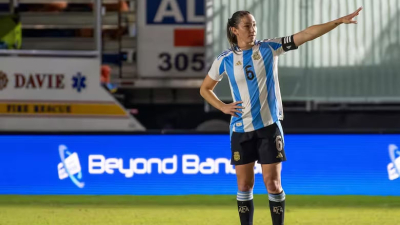 Cinco futbolistas de la selección argentina femenina denunciaron que un entrenador abusó de ellas