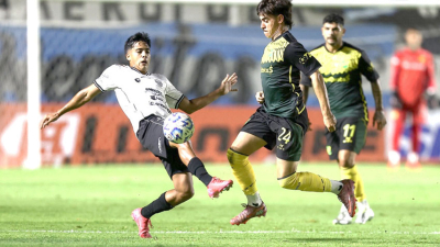 For Ever luchó hasta el final pero quedó eliminado ante Defensa y Justicia