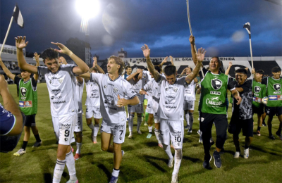 For Ever se la juega en Caseros