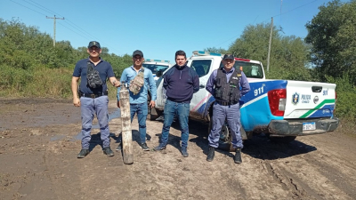 Se habían llevado un tubo de oxígeno de una ambulancia y la policía lo recuperó