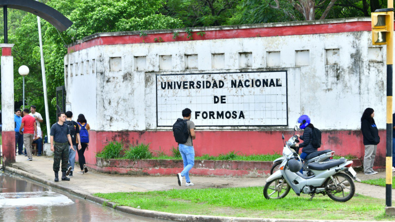 "La estructura de la Universidad de Formosa está implosionando"