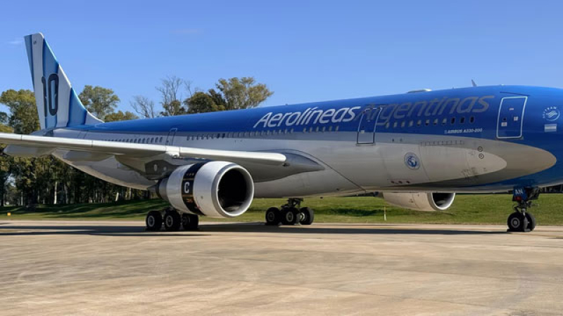 Aerolíneas Argentinas presentó en Ezeiza "El Avión Más Argentino del Mundo"