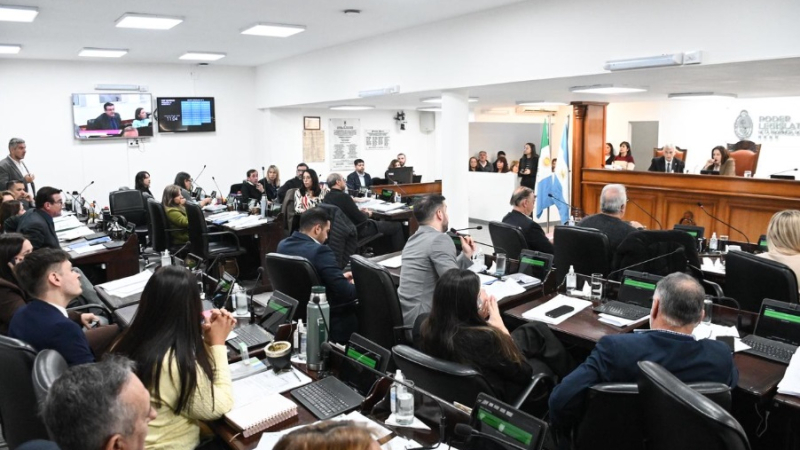 Diálogo empantanado en la Legislatura hace tambalear la sesión de este miércoles