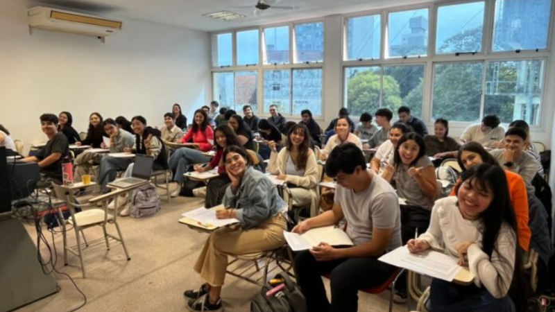 Taller de la UNNE sobre cómo hacer periodismo de calidad en la era de la IA