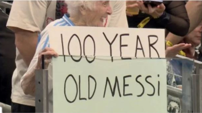 La abuela fanática de Lionel Messi que emocionó al Mundial: tiene 99 años y volvió a verlo en Dallas
