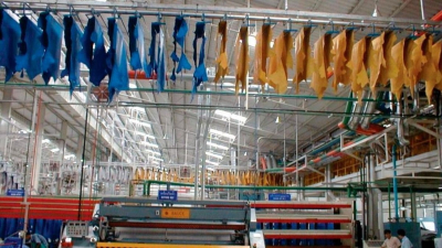 La curtiembre de la familia Galperín despidió a 12 empleados